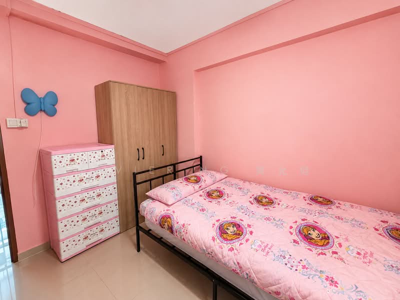 502 Hougang Avenue 8, 502 Hougang Avenue 8, Room Rental, 100 sqft, HDB Flat For Rent, by Javier Ng 黄允健, 500144276 - Bedroom - PropertyGuru.com.sg