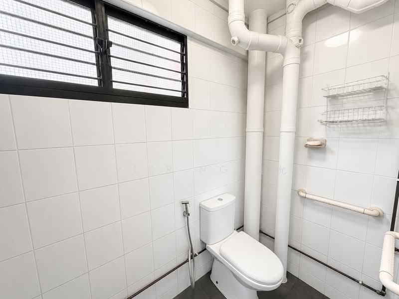 502 Hougang Avenue 8, 502 Hougang Avenue 8, Room Rental, 100 sqft, HDB Flat For Rent, by Javier Ng 黄允健, 500144276 - Bathroom - PropertyGuru.com.sg