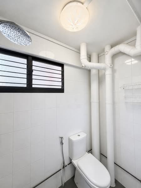 502 Hougang Avenue 8, 502 Hougang Avenue 8, Room Rental, 100 sqft, HDB Flat For Rent, by Javier Ng 黄允健, 500144276 - Bathroom - PropertyGuru.com.sg