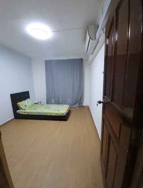 267 Bukit Batok East Avenue 4, 267 Bukit Batok East Avenue 4, 2 Bedrooms, 70 sqft, HDB Flat For Rent, by Mario Ong Jun Zhi, 500144282 - Bedroom - PropertyGuru.com.sg
