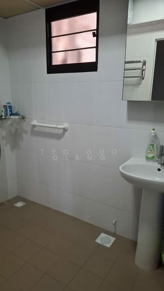 120B Punggol Edge, 120B Edgedale Plains, Room Rental, 150 sqft, HDB Flat For Rent, by Teo Guo Qiang, 500144283 - Bathroom - PropertyGuru.com.sg