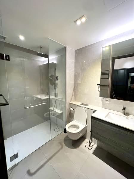 Royalgreen, 2D Anamalai Avenue, 2 Bedrooms, 721 sqft, Condominium For Rent, by Melanie Lim, 500144296 - Bathroom - PropertyGuru.com.sg