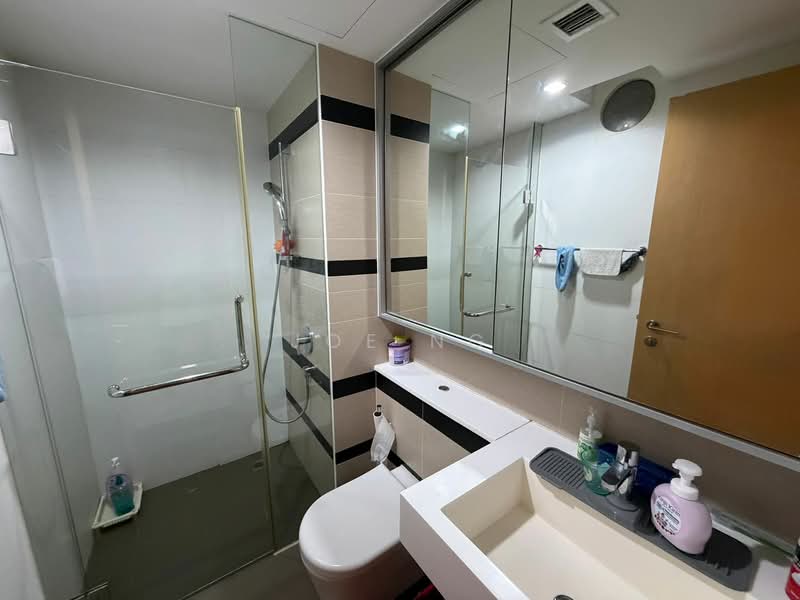 Nin Residence, 83 Pheng Geck Avenue, 2 Bedrooms, 893 sqft, Condominium For Rent, by Joe Ng, 500144300 - Bathroom - PropertyGuru.com.sg
