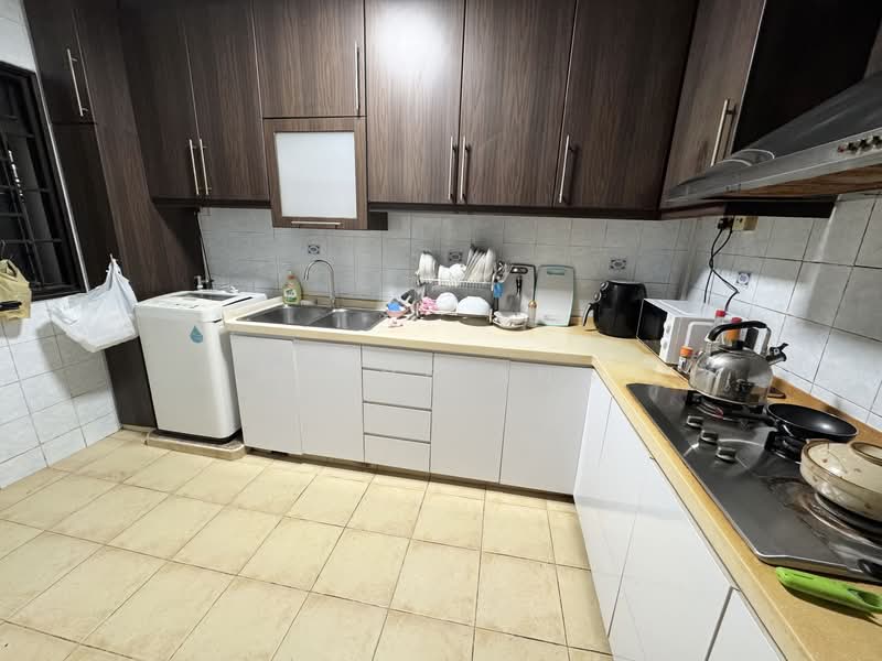 658B Jurong West Street 65, 658B Jurong West Street 65, 3 Bedrooms, 1,195 sqft, HDB Flat For Sale, by Bruce Ang, 500144301 - Kitchen - PropertyGuru.com.sg