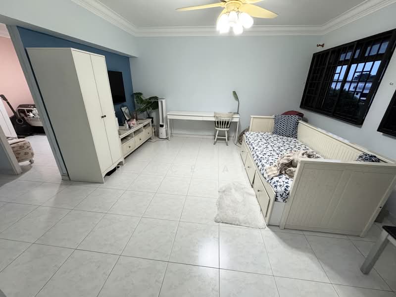 658B Jurong West Street 65, 658B Jurong West Street 65, 3 Bedrooms, 1,195 sqft, HDB Flat For Sale, by Bruce Ang, 500144301 - Living - PropertyGuru.com.sg