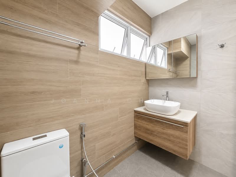 856 Tampines Street 82, 856 Tampines Street 82, 3 Bedrooms, 1,313 sqft, HDB Flat For Sale, by Joanna Chung, 500144306 - Bathroom - PropertyGuru.com.sg