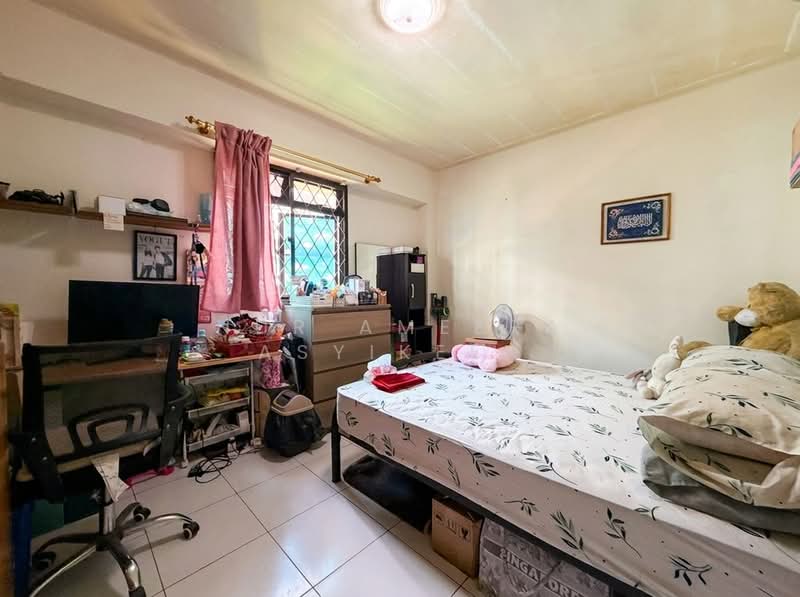 682 Choa Chu Kang Crescent, 682 Choa Chu Kang Crescent, 4 Bedrooms, 1,313 sqft, HDB Flat For Sale, by Nur Ameera Asyikeen, 500144309 - Bed 2 - PropertyGuru.com.sg