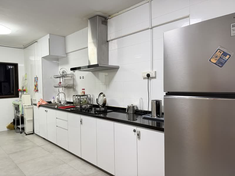 330 Jurong East Avenue 1, 330 Jurong East Avenue 1, 2 Bedrooms, 796 sqft, HDB Flat For Sale, by Sharon Nio, 500144315 - PropertyGuru.com.sg