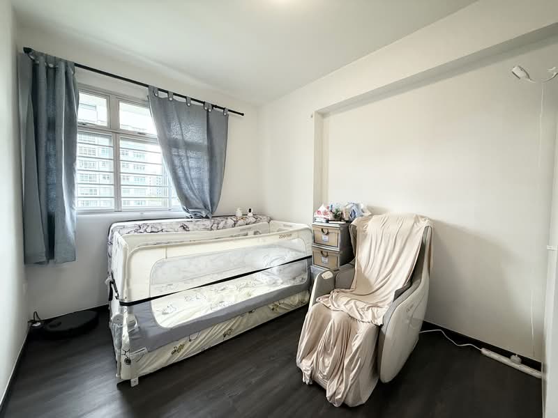 803B Keat Hong Close, 803B Keat Hong Close, 3 Bedrooms, 1,001 sqft, HDB Flat For Sale, by Caden Chee, 500144328 - Common Bedroom - PropertyGuru.com.sg