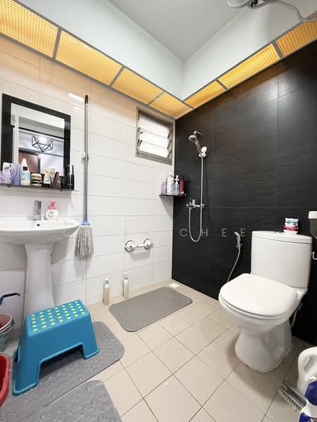 803B Keat Hong Close, 803B Keat Hong Close, 3 Bedrooms, 1,001 sqft, HDB Flat For Sale, by Caden Chee, 500144328 - Common Bathroom - PropertyGuru.com.sg