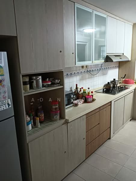 325 Hougang Avenue 7, 325 Hougang Avenue 7, Hougang / Punggol / Sengkang, Room Rental, 150 sqft, HDB Flat For Rent, by Adan Tjew, 500144339 - Kitchen - PropertyGuru.com.sg
