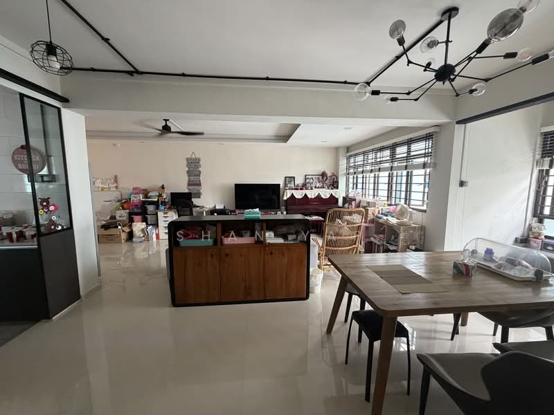 536 Jelapang Road, 536 Jelapang Road, 3 Bedrooms, 1,292 sqft, HDB Flat For Sale, by Shan Yap, 500144344 - Living Room - PropertyGuru.com.sg