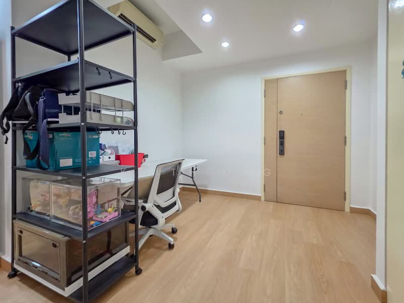Rosewood Suites, 61 Rosewood Drive, 3 Bedrooms, 1,421 sqft, Condominium For Rent, by Keith Ong, 500144354 - Study - PropertyGuru.com.sg