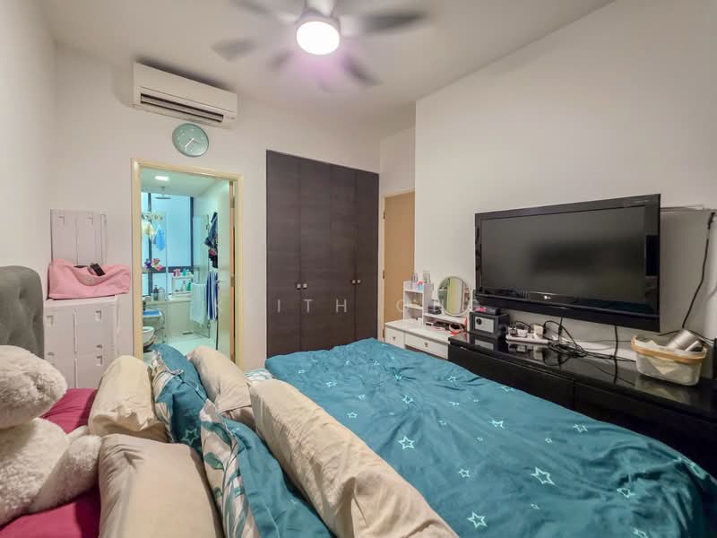 Rosewood Suites, 61 Rosewood Drive, 3 Bedrooms, 1,421 sqft, Condominium For Rent, by Keith Ong, 500144354 - Bedroom - PropertyGuru.com.sg