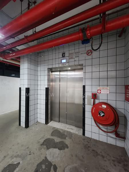 1091 Lower Delta Road, 1091 Lower Delta Road, 1,892 sqft, Light Industrial (B1) For Rent, by Merwin Tan, 500144357 - Car Park - CommercialGuru.com.sg
