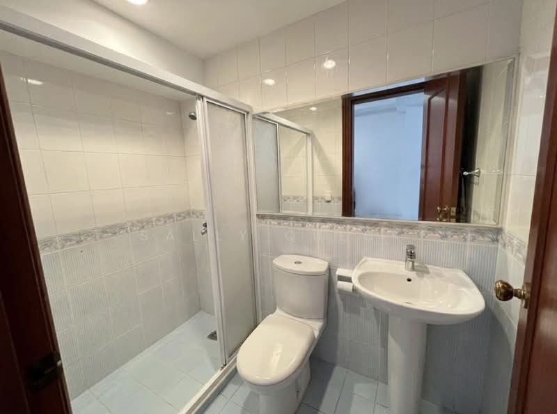 The Compass At Chancery, 6U Chancery Hill Road, 4 Bedrooms, 2,506 sqft, Apartment For Rent, by Sally Queck, 500144370 - Bathroom - PropertyGuru.com.sg