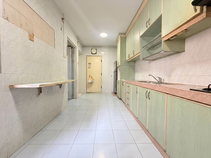 22 Jalan Membina, 22 Jalan Membina, 3 Bedrooms, 969 sqft, HDB Flat For Sale, by Dawn Low, 500144375 - Kitchen - PropertyGuru.com.sg