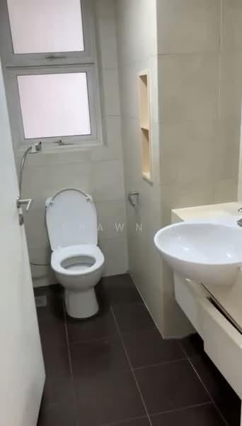The Esparis, 9B Pasir Ris Drive 4, Room Rental, 150 sqft, Condominium For Rent, by Shawn, 500144377 - Bathroom - PropertyGuru.com.sg