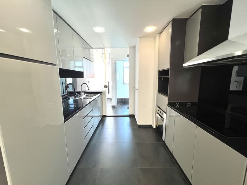 Fairmount Condo, 30 Eastwood Road, 3 Bedrooms, 1,959 sqft, Condominium For Rent, by Carol Wong XP, 500144382 - Kitchen - PropertyGuru.com.sg