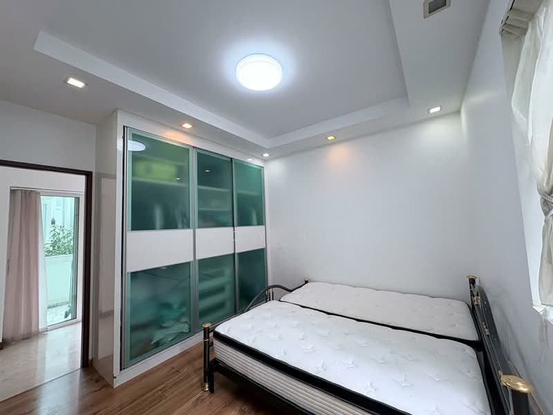 Cote D'Azur, 62 Marine Parade Road, 1 Bedroom, 990 sqft, Condominium For Sale, by Andy Lim, 500144384 - Bedroom - PropertyGuru.com.sg