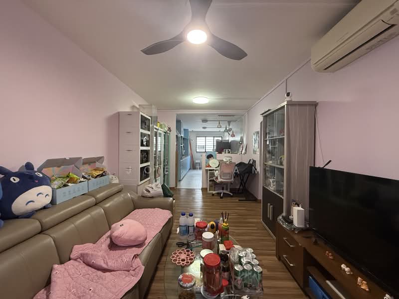364 Bukit Batok Street 31, 364 Bukit Batok Street 31, Room Rental, 120 sqft, HDB Flat For Rent, by Joe Tham, 500144394 - Living room - PropertyGuru.com.sg