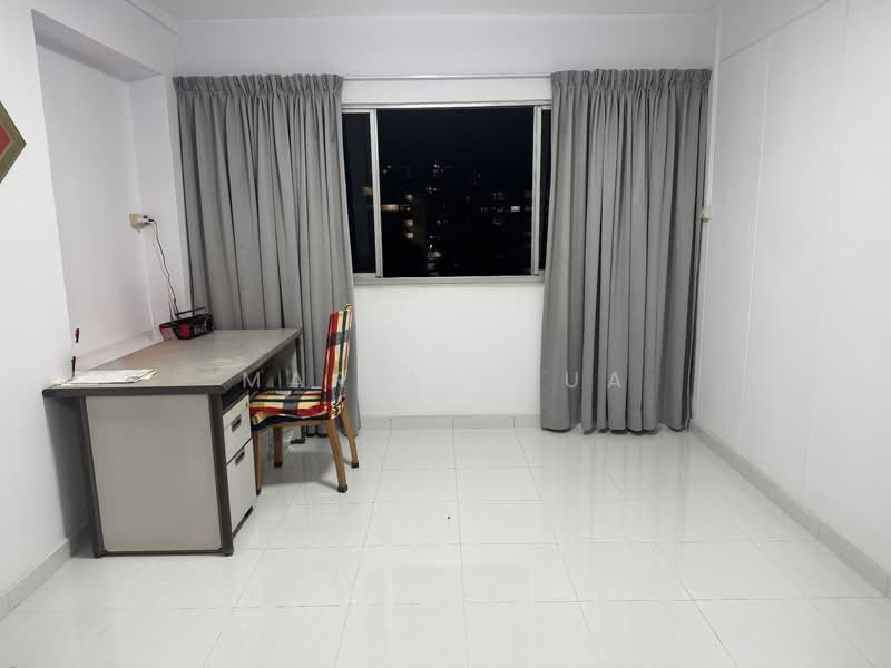 132 Choa Chu Kang Avenue 1, 132 Choa Chu Kang Avenue 1, 4 Bedrooms, 1,324 sqft, HDB Flat For Sale, by Maria Phua, 500144395 - Study Room  - PropertyGuru.com.sg
