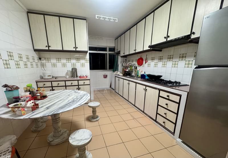 132 Choa Chu Kang Avenue 1, 132 Choa Chu Kang Avenue 1, 4 Bedrooms, 1,324 sqft, HDB Flat For Sale, by Maria Phua, 500144395 - Kitchen - PropertyGuru.com.sg