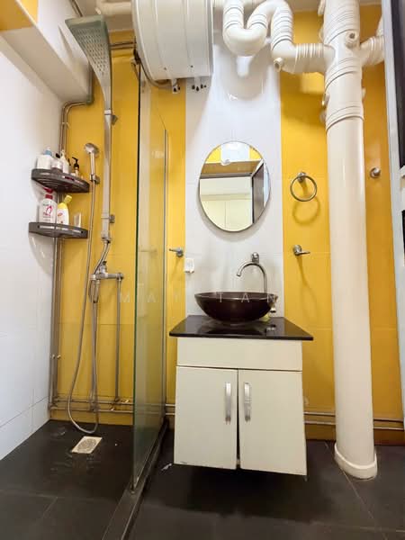 690D Choa Chu Kang Crescent, 690D Choa Chu Kang Crescent, 3 Bedrooms, 969 sqft, HDB Flat For Sale, by May Tan, 500144396 - Bathroom - PropertyGuru.com.sg