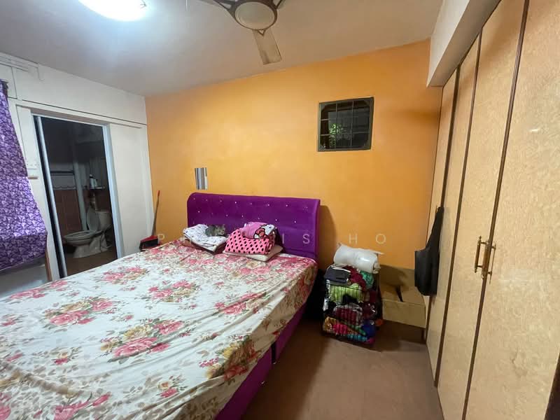 235 Bukit Batok East Avenue 5, 235 Bukit Batok East Avenue 5, 3 Bedrooms, 1,001 sqft, HDB Flat For Sale, by Phyllis Ho, 500144405 - PropertyGuru.com.sg