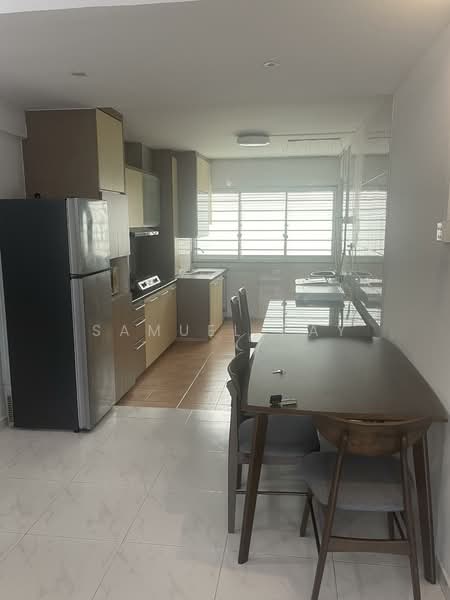 320 Clementi Avenue 4, 320 Clementi Avenue 4, 2 Bedrooms, 896 sqft, HDB Flat For Rent, by Samuel Pay, 500144421 - Kitchen - PropertyGuru.com.sg