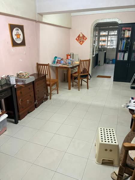 8 Holland Avenue, 8 Holland Avenue, Room Rental, 132 sqft, HDB Flat For Rent, by Andria (Tanuwijaya), 500144424 - Dining Room - PropertyGuru.com.sg