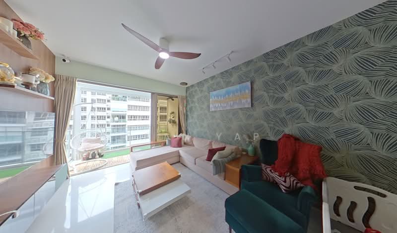Waterfront Gold, 750 Bedok Reservoir Road, 4 Bedrooms, 1,378 sqft, Condominium For Sale, by Shan Yap, 500144425 - Living Room - PropertyGuru.com.sg
