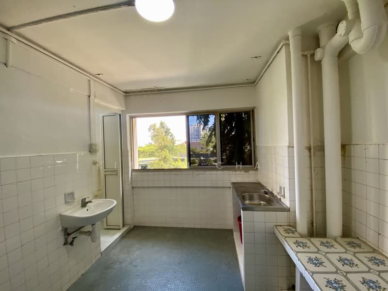 141 Jalan Bukit Merah, 141 Jalan Bukit Merah, 2 Bedrooms, 732 sqft, HDB Flat For Sale, by Kitson Chan, 500144431 - Kitchen - PropertyGuru.com.sg