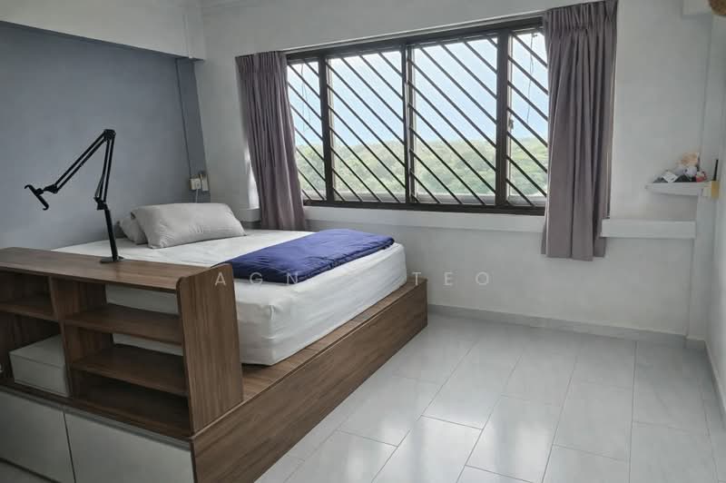 210 Petir Road, 210 Petir Road, 4 Bedrooms, 1,421 sqft, HDB Flat For Sale, by Agnes Teo, 500144438 - Bedroom - PropertyGuru.com.sg
