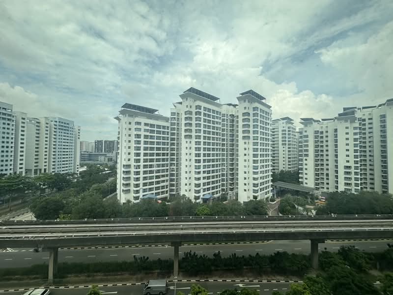 665C Punggol Drive, 665C Punggol Drive, 3 Bedrooms, 1,001 sqft, HDB Flat For Sale, by Sarah Sun, 500144439 - Exterior - PropertyGuru.com.sg