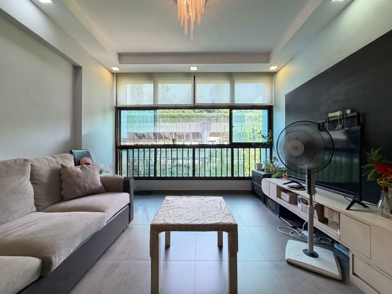 33 Eunos Crescent, 33 Eunos Crescent, 3 Bedrooms, 969 sqft, HDB Flat For Sale, by Melissa Lim, 500144450 - Living Room - PropertyGuru.com.sg