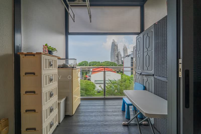 The Foresta @ Mount Faber, 102 Wishart Road, 2 Bedrooms, 538 sqft, Condominium For Sale, by Yvonne Chua, 500144451 - Balcony - PropertyGuru.com.sg
