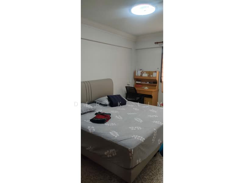122 Geylang East Central, 122 Geylang East Central, 3 Bedrooms, 978 sqft, HDB Flat For Sale, by Derek Lim, 500144466 - Bedroom - PropertyGuru.com.sg
