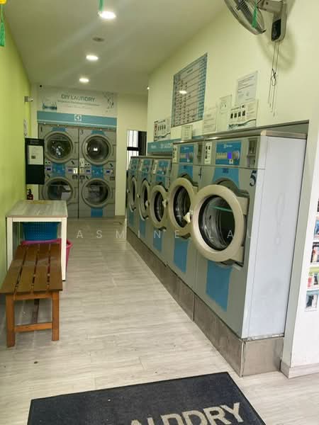 11 CHAI CHEE ROAD