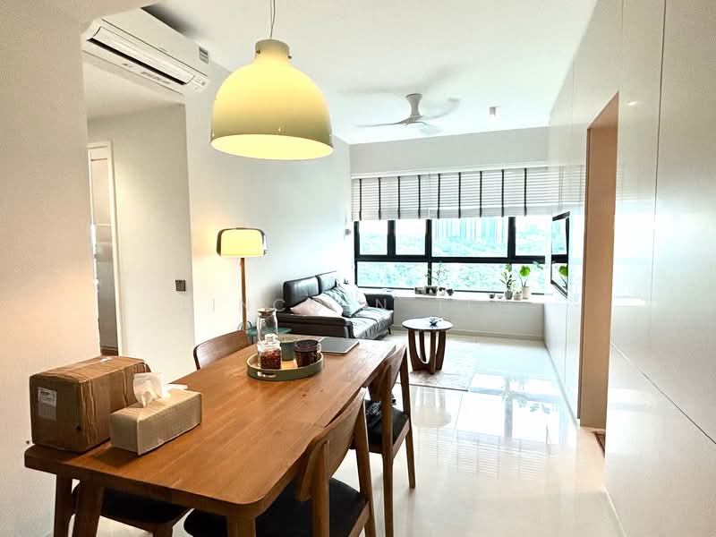 The Interlace, 192 Depot Road, 2 Bedrooms, 807 sqft, Condominium For Sale, by Lincoln Teo, 500144473 - Living Room - PropertyGuru.com.sg