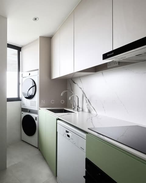 The Interlace, 192 Depot Road, 2 Bedrooms, 807 sqft, Condominium For Sale, by Lincoln Teo, 500144473 - Kitchen - PropertyGuru.com.sg