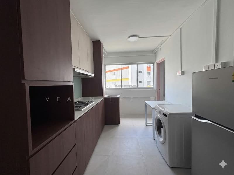 105 Bishan Street 12, 105 Bishan Street 12, 3 Bedrooms, 904 sqft, HDB Flat For Rent, by Veann Lee 李慧瑜, 500144481 - Kitchen - PropertyGuru.com.sg