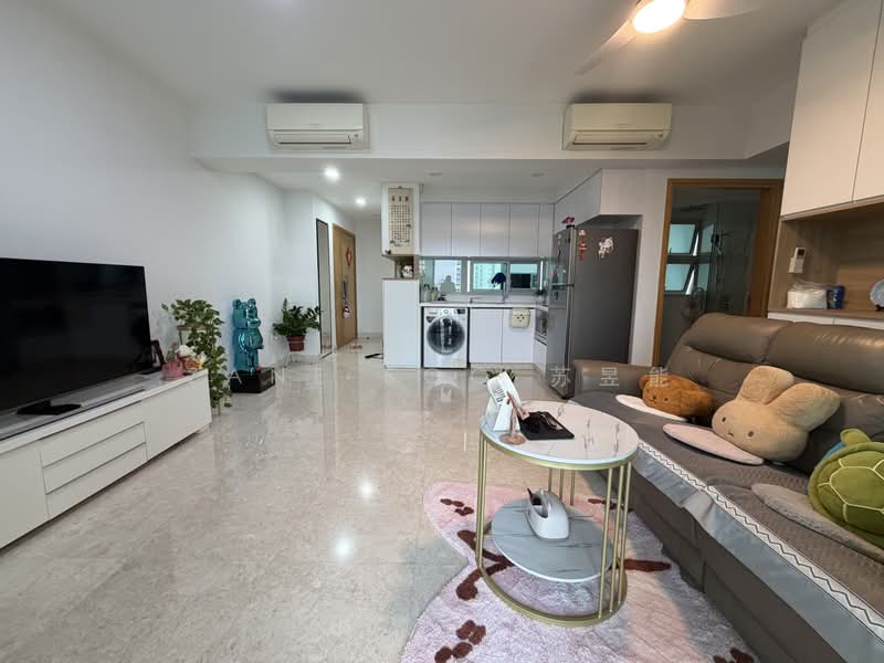 Eight Riversuites, 8 Whampoa East, 2 Bedrooms, 807 sqft, Condominium For Sale, by Zane Soo 苏昱能, 500144503 - Living Room - PropertyGuru.com.sg