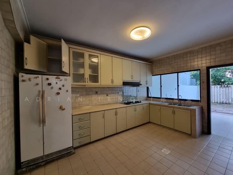 ⭐❤️Rare Semi D along Paya Lebar Crescent for Sale!⭐❤️, paya lebar crescent, 7 Bedrooms, 5,500 sqft, Semi-Detached House For Sale, by Adrian Teng (郑景荣), 500144507 - Kitchen - PropertyGuru.com.sg