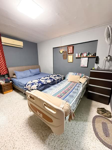 97 Bedok North Avenue 4, 97 Bedok North Avenue 4, 3 Bedrooms, 1,324 sqft, HDB Flat For Sale, by Joyce Chew, 500144509 - Master Bedroom - PropertyGuru.com.sg
