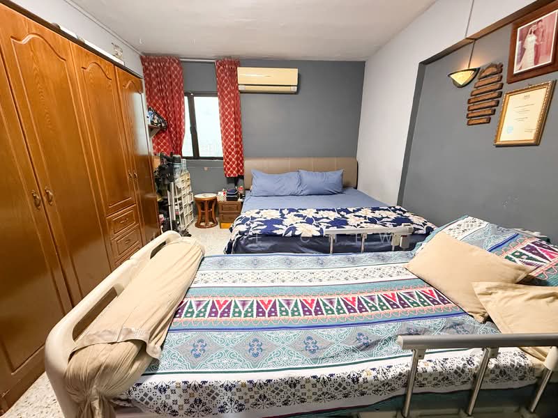 97 Bedok North Avenue 4, 97 Bedok North Avenue 4, 3 Bedrooms, 1,324 sqft, HDB Flat For Sale, by Joyce Chew, 500144509 - Master Bedroom - PropertyGuru.com.sg