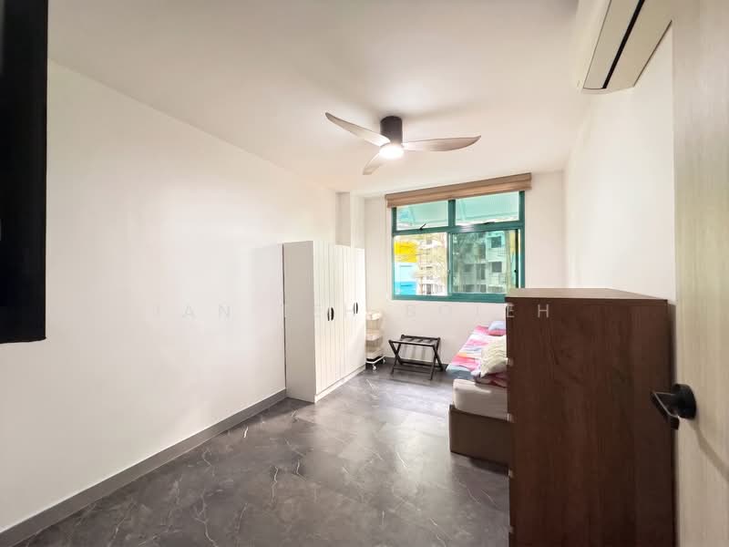 482 Segar Road, 482 Segar Road, 3 Bedrooms, 1,345 sqft, HDB Flat For Sale, by Ian Teh Boleh, 500144524 - Bedroom - PropertyGuru.com.sg