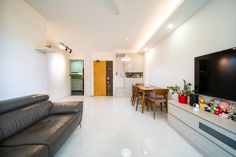 268C Punggol Field, 268C Punggol Field, 3 Bedrooms, 1,001 sqft, HDB Flat For Sale, by Aaron Yong Wei Ming, 500144531 - Living Room - PropertyGuru.com.sg