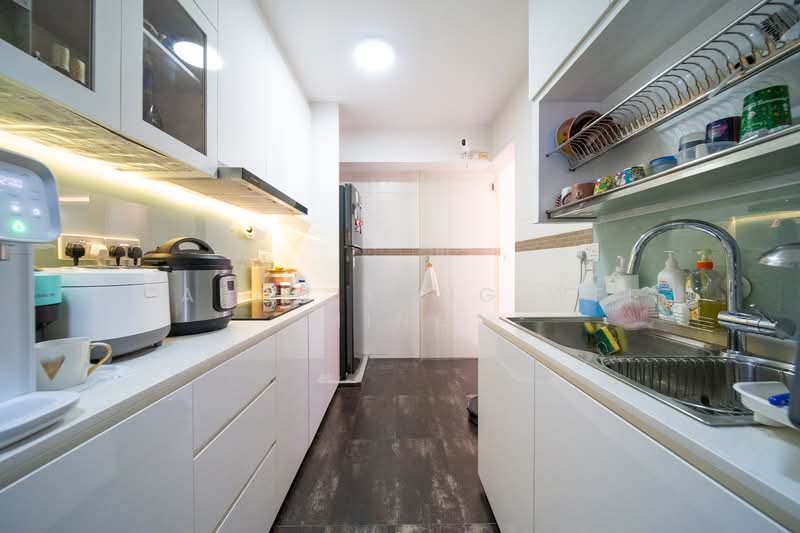 268C Punggol Field, 268C Punggol Field, 3 Bedrooms, 1,001 sqft, HDB Flat For Sale, by Aaron Yong Wei Ming, 500144531 - Kitchen - PropertyGuru.com.sg
