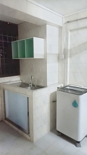 2 Upper Aljunied Lane, 2 Upper Aljunied Lane, 3 Bedrooms, 614 sqft, HDB Flat For Sale, by Valerie Ong, 500144533 - Kitchen - PropertyGuru.com.sg